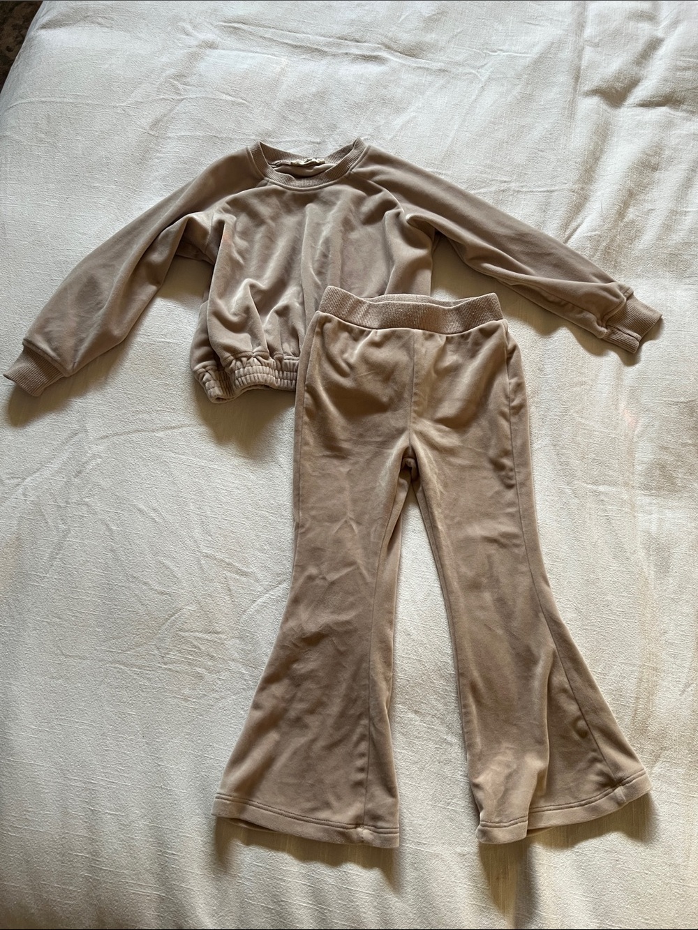 Jessica Simpson Kids Taupe Velour Matching Set - Top & Flared Pants Size 4T